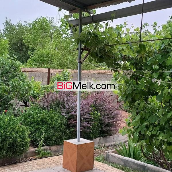 ۱۹۸۰ متر باغچه با ۱۴۰متر بنا آب برق گاز سند تک برگ رسمی