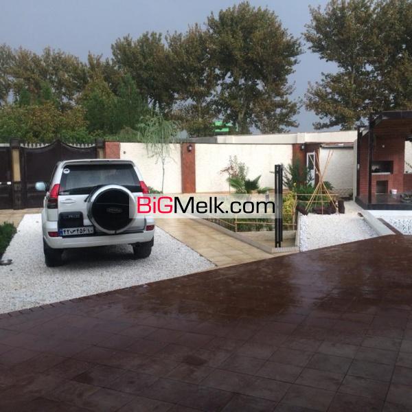 1050 متر باغ ویلای شیک و مدرن در شهریار