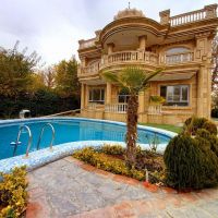 کاخ ویلا1070 متری با 400 متر بنا فاخر در شهریار